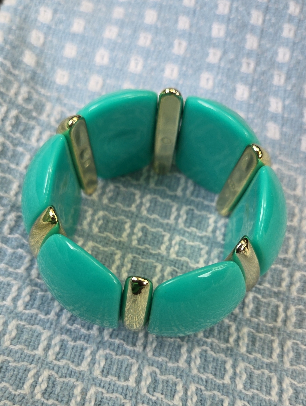 Turquoise Color Resin Chunky Domed Panels Stretch Bracelet.